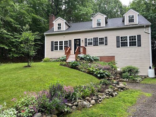 58 Heath St, Newton, NH, 03858-3400 | Card Image
