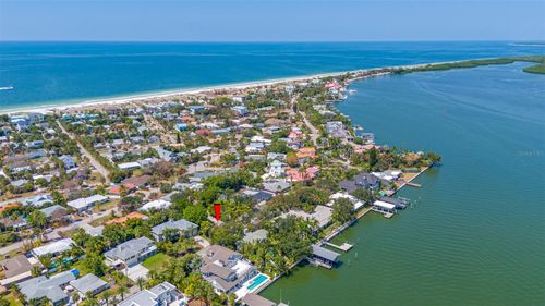 956 Bay Esplanade, CLEARWATER, FL, 33767 | Card Image