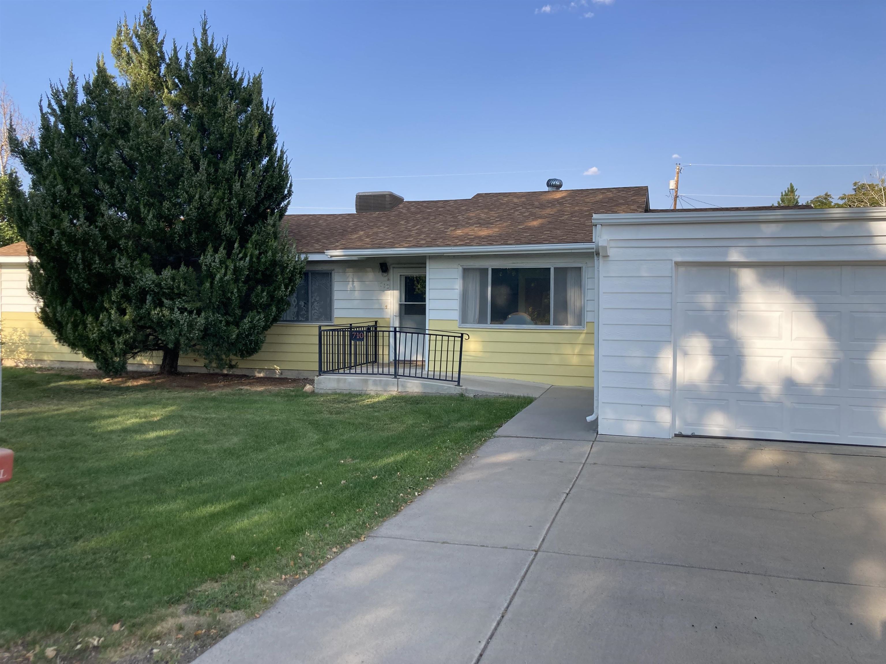 Ash Dr, Grand Junction, CO 81506