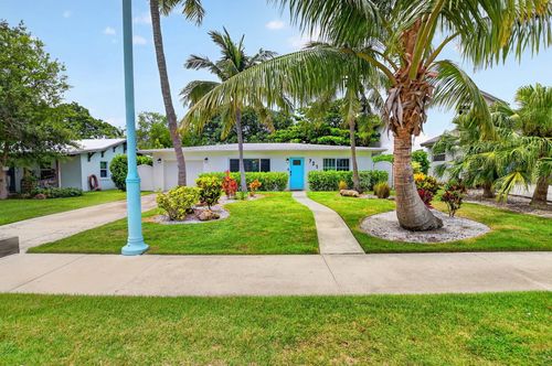 721 Ne 8th Ave, Boynton Beach, FL, 33435-3207 | Card Image