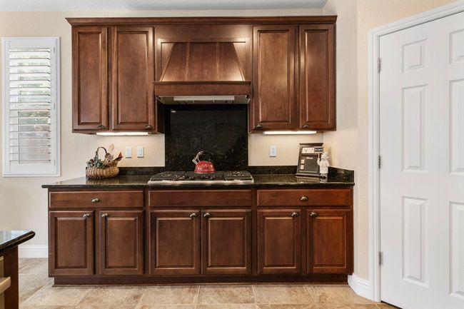 2476 Chimney Point Ln, House other with 2 bedrooms, 2 bathrooms and null parking in Manteca CA | Image 16