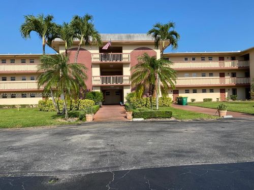 215-1001 Hillcrest Ct, Hollywood, FL, 33021-7886 | Card Image