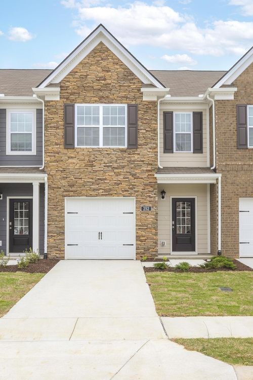 250 Hazel Ln, Lebanon, TN, 37087-5341 | Card Image