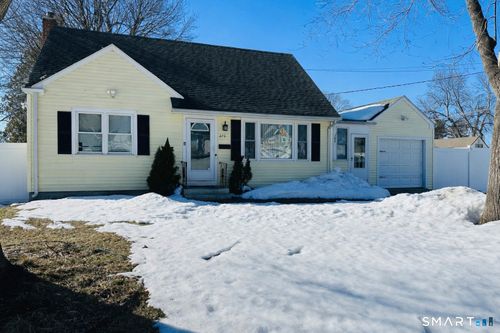 270 Pearl St, Enfield, CT, 06082-4335 | Card Image