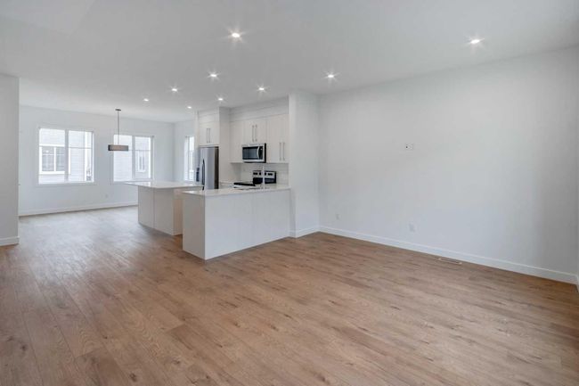 212 - 669 Savanna Blvd Ne, Home with 3 bedrooms, 2 bathrooms and 2 parking in Calgary AB | Image 15