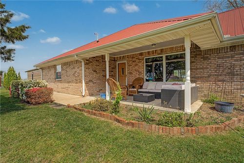 13535 Bill Sellers Rd, Fayetteville, AR, 72704-8668 | Card Image