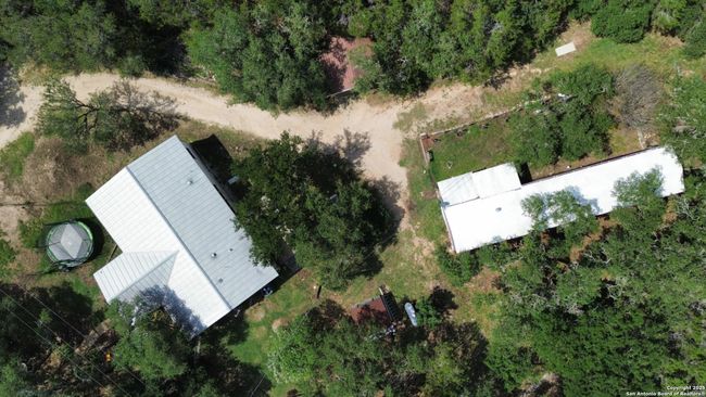 2121 Rolling River Vw, Home with 3 bedrooms, 3 bathrooms and null parking in Spring Branch TX | Image 14