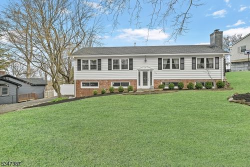 104 Summit Rd, Sparta, NJ, 07871-1400 | Card Image