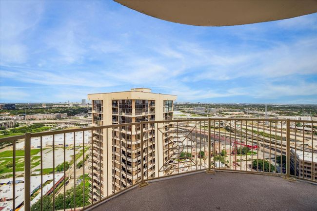 UNIT-2710 - 3505 Sage Rd, Condo with 2 bedrooms, 2 bathrooms and 1 parking in Houston TX | Image 10