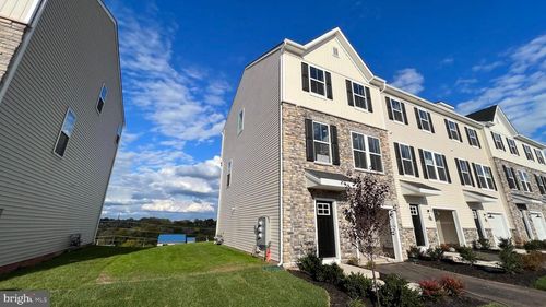 839 Pecan Rd, SPRING CITY, PA, 19475-1418 | Card Image