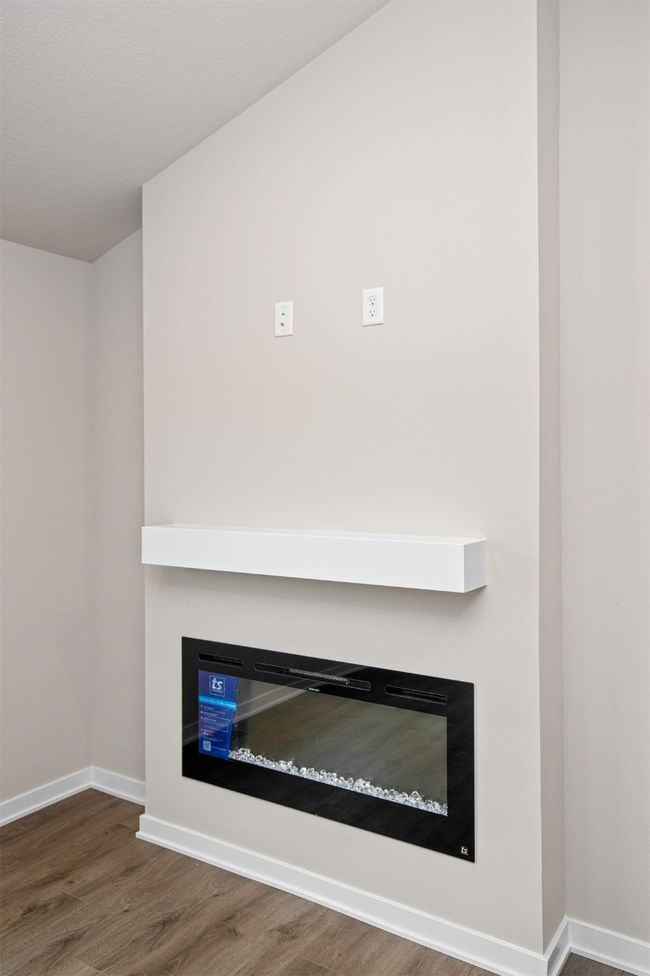 815 Linden St, Condo with 3 bedrooms, 3 bathrooms and null parking in Carlisle IA | Image 18