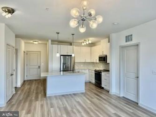 unit-304-10755 Fairgrounds Dr, FAIRFAX, VA, 22030-3838 | Card Image