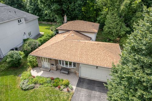 3422 Credit Heights Dr, Mississauga, ON, L5C2L9 | Card Image
