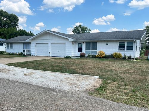 810 Pleasant Avenue, Malvern, OH, 44644 | Card Image