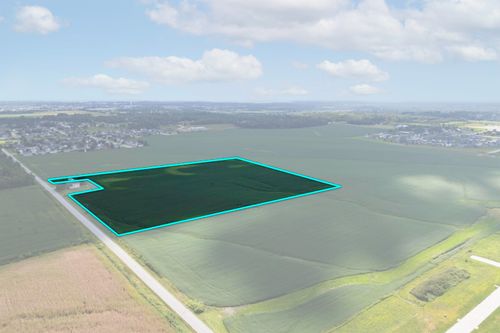 26.35 Acres M/L Quass Rd, Robins, IA, 52328 | Card Image