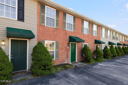 apt-3-568 Gray Station Rd, Johnson City, TN, 37615-3131 | Card Image