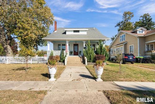 525 W Ash St, Chillicothe, IL, 61523-1515 | Card Image