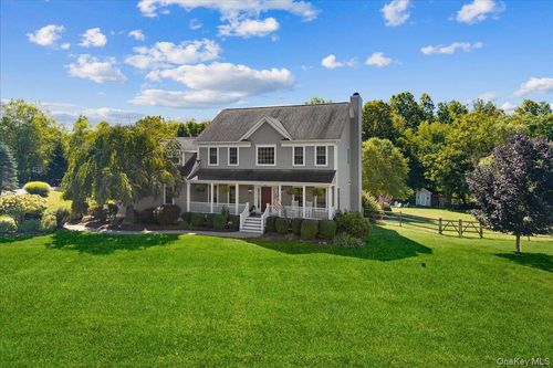 65 Wilhelm Dr, Warwick, NY, 10990-2877 | Card Image