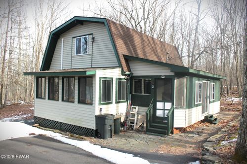 121 Ledgeview Dr, Hawley, PA, 18428-4022 | Card Image