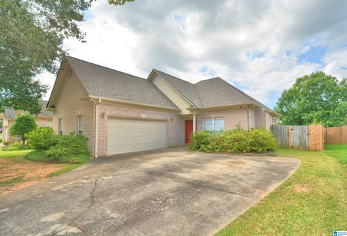 4541 Riverbirch Cir, BESSEMER, AL, 35022-8349 | Card Image