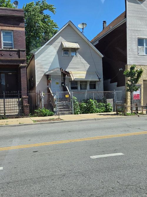 1208 W 51st St, Chicago, IL, 60609-5905 | Card Image
