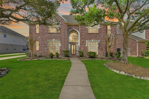 3211 Timberwood Dr, Pearland, TX, 77584-3820 | Card Image