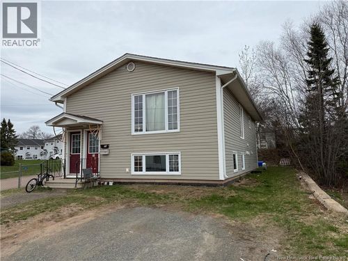 73 Mill Rd, Home with 5 bedrooms, 2 bathrooms and null parking in Moncton NB | Card Image