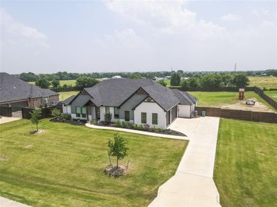 View of front facade featuring a front yard | Image 2