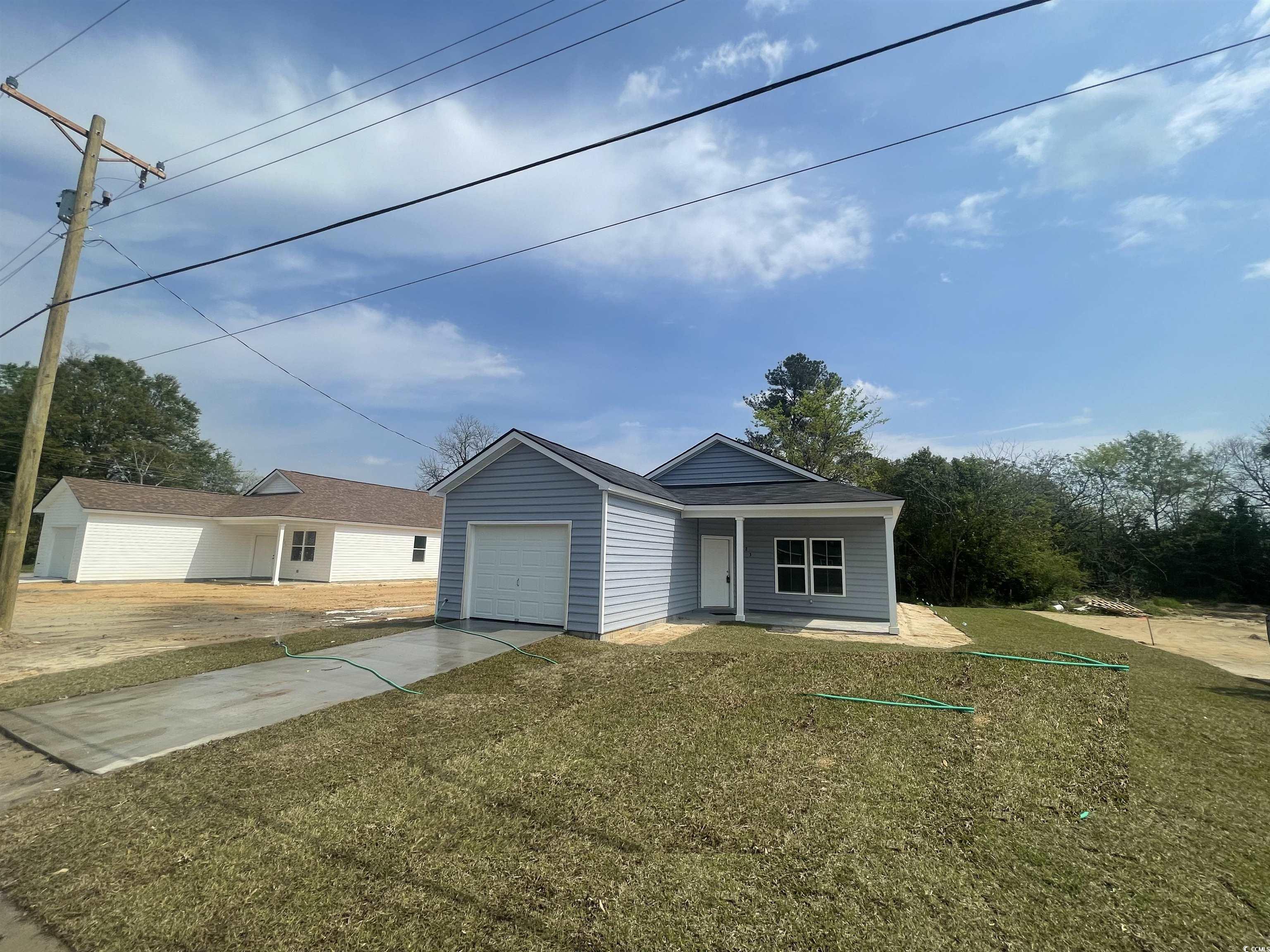 Carver St, Lake City, SC 29560