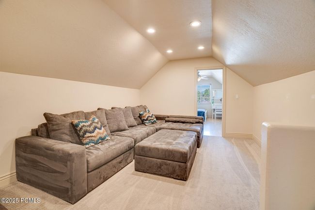 3035 S Big Hollow Rd, House other with 8 bedrooms, 5 bathrooms and null parking in Daniel UT | Image 30