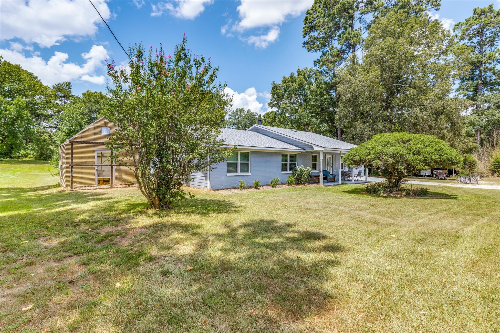 Residential in Livingston 3