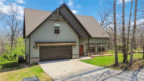 9 Kings Lynn Ln, Bella Vista, AR, 72715-7510 | Card Image