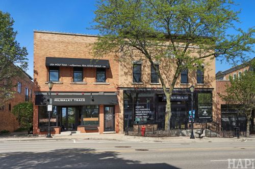47-545-47 N Milwaukee Ave, Libertyville, IL, 60048-2017 | Card Image