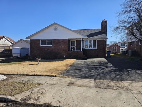 5 Sydney Pl, Manville, NJ, 08835-1938 | Card Image