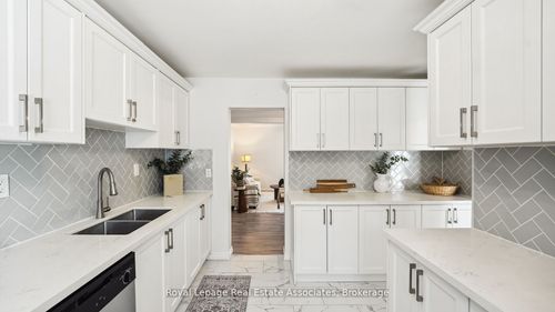 20-6855 Glen Erin Dr, Mississauga, ON, L5N1P6 | Card Image