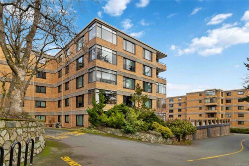 501-2920 Cook St, Victoria, BC, V8T3S7 | Card Image