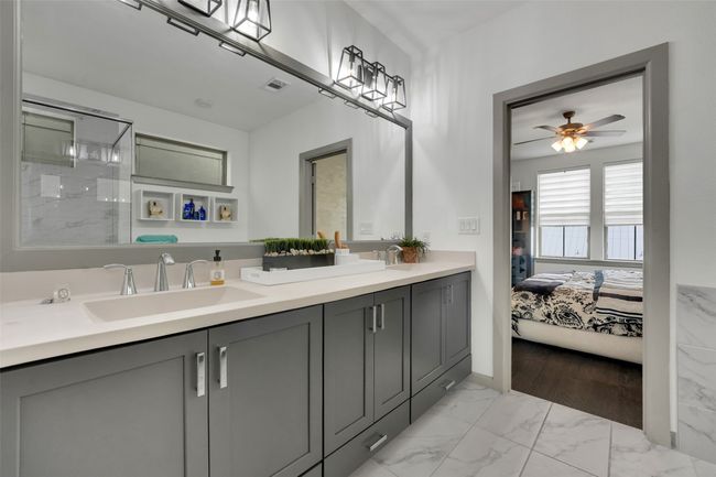 1014 Manacor Ln, House other with 3 bedrooms, 4 bathrooms and null parking in Dallas TX | Image 25