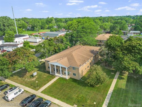 26305 W 7 Mile Rd, Redford, MI, 48240-1977 | Card Image