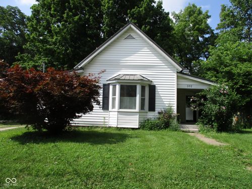 302 Lincoln St, Crawfordsville, IN, 47933-3343 | Card Image
