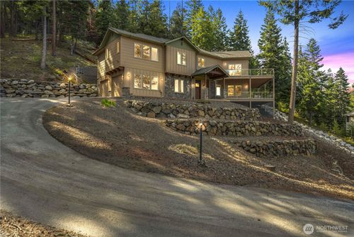 6760 Forest Ridge Dr, Wenatchee, WA, 98801-8804 | Card Image