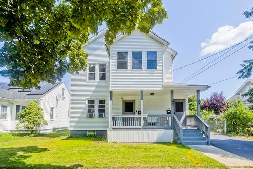 39-37-39 Upland St, Springfield, MA, 01104-2048 | Card Image