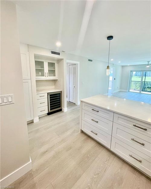 apt-108-9 High Point Cir N, NAPLES, FL, 34103-8334 | Card Image