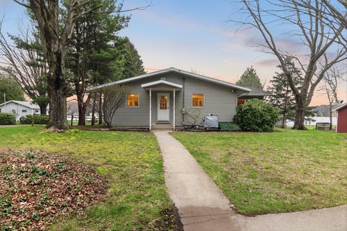 7797 Beverly Street, Shelby, MI, 49455 | Card Image