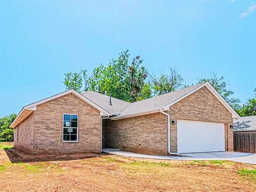 124 Cedar Street, Perry, OK, 73077 | Card Image