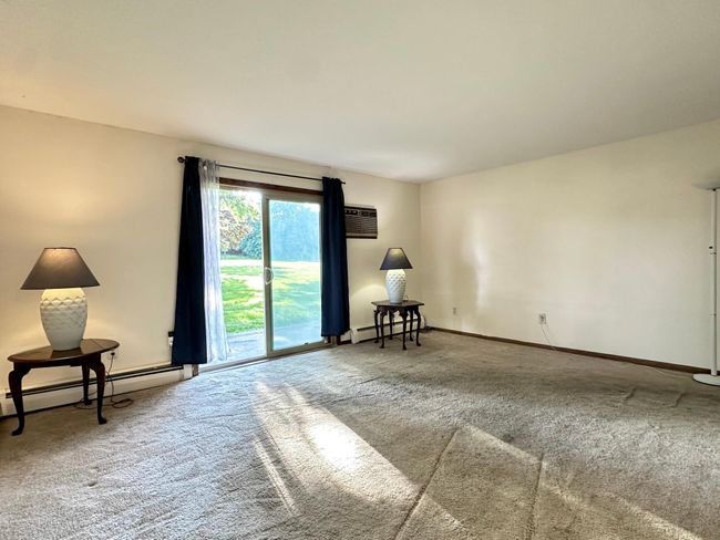 APT-103 - 3153 Old Highway 8, Condo with 2 bedrooms, 1 bathrooms and null parking in Minneapolis MN | Image 6