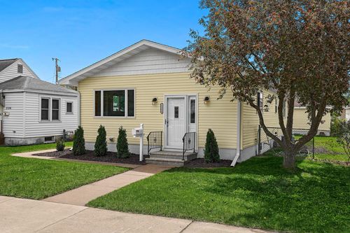 2304 Denton Street, La Crosse, WI, 54601 | Card Image