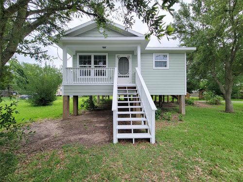 315 20th St, San Leon, TX, 77539-2511 | Card Image