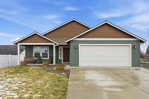 19918 E 1st Ct, Spokane Valley, WA, 99016-5152 | Card Image
