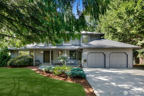 6833 207th Ave Ne, Redmond, WA, 98053-7803 | Card Image