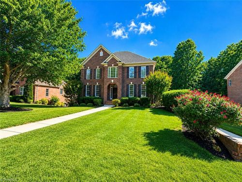 413 Susanna Dr, Kernersville, NC, 27284-2442 | Card Image